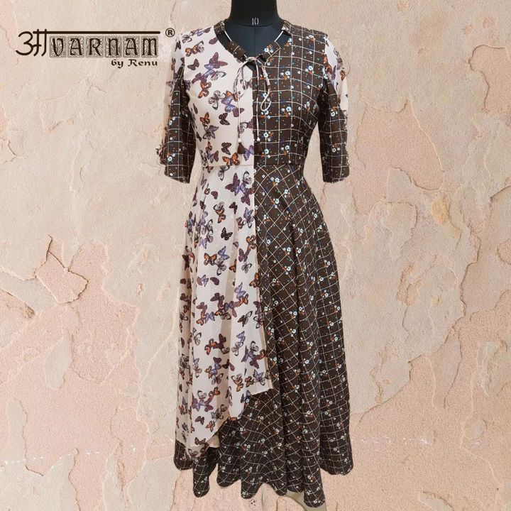 Aavarnam By Renu - Flared Crepe Maxi Dress - M00002